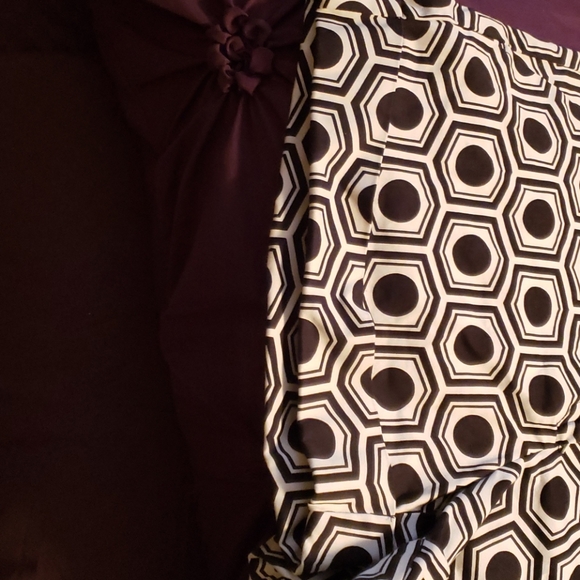 Shorts - Picture 4 of 8